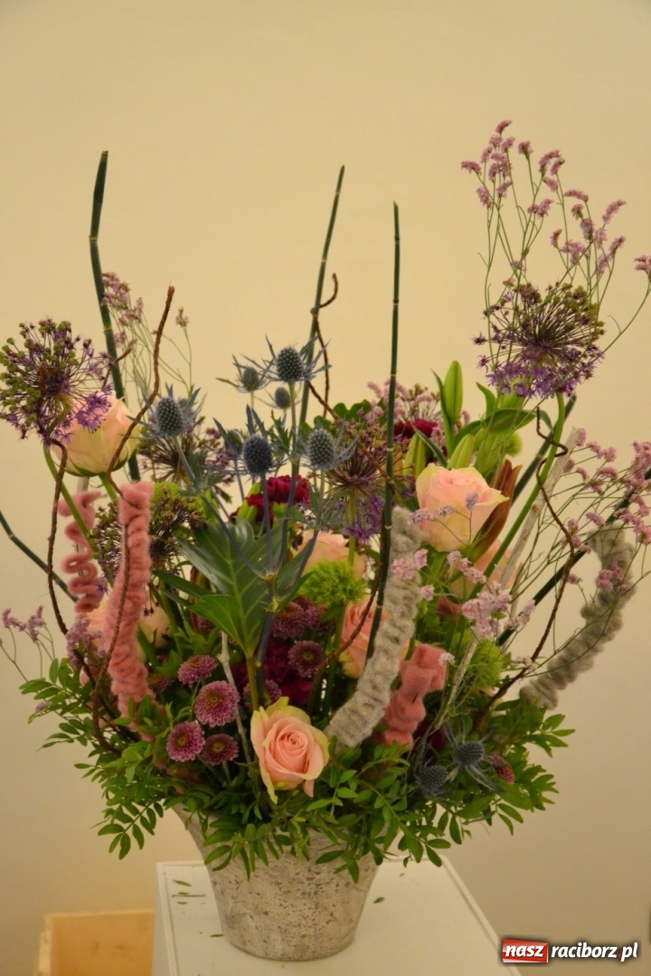 Zdjęcie w galerii na portalu naszraciborz.pl: Tomasz Paszczyński z Raciborza zwycięża w III Krajowych Mistrzostwach Florystycznych Regionu Śląsko-Opolskiego wiadomości z regionu
