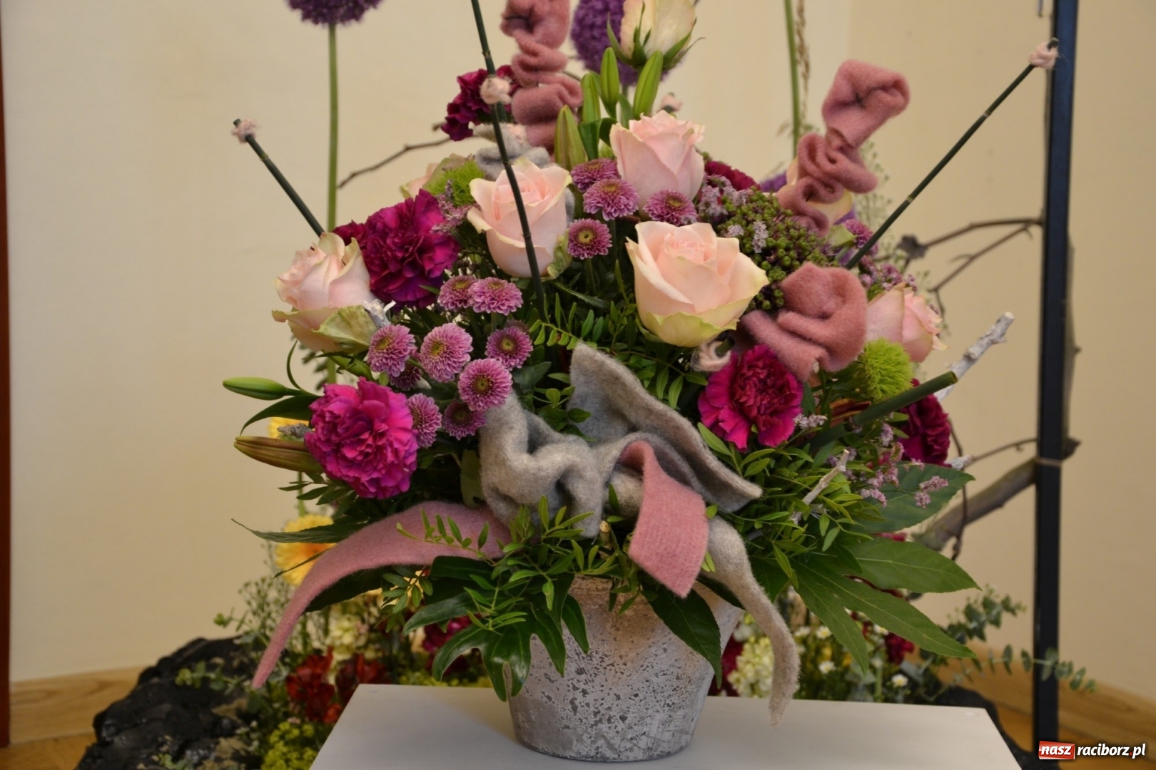 Zdjęcie w galerii na portalu naszraciborz.pl: Tomasz Paszczyński z Raciborza zwycięża w III Krajowych Mistrzostwach Florystycznych Regionu Śląsko-Opolskiego wiadomości z regionu