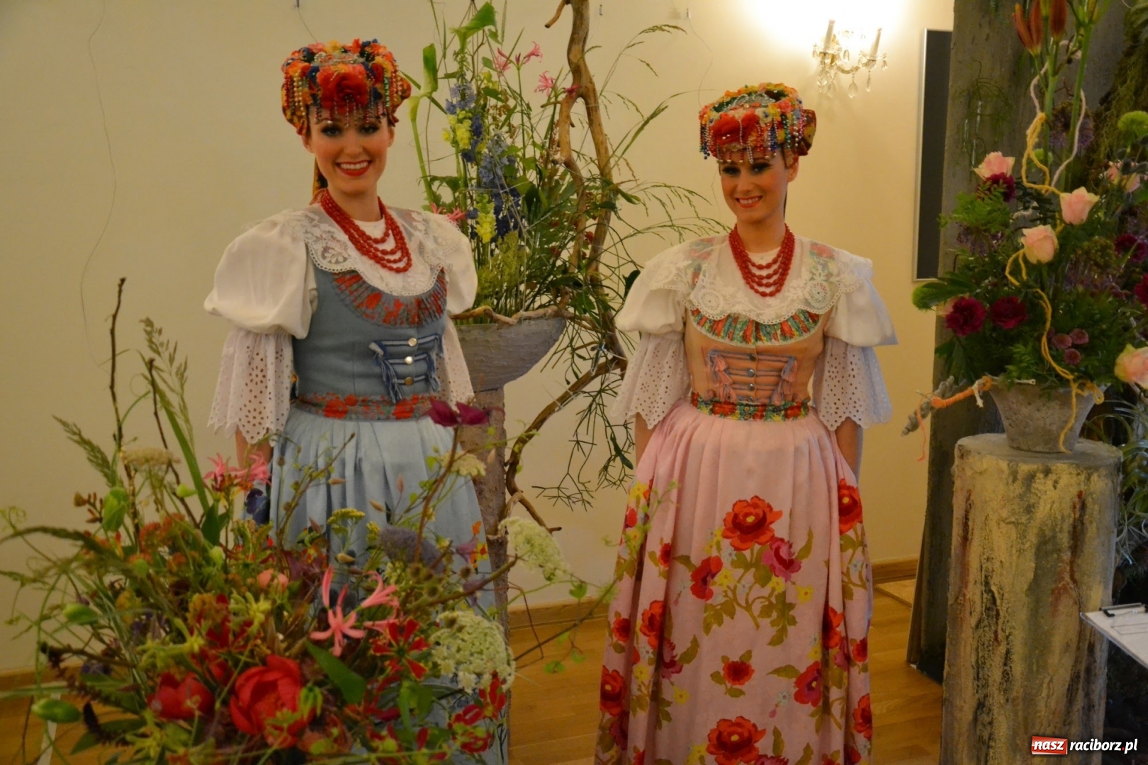 Zdjęcie w galerii na portalu naszraciborz.pl: Tomasz Paszczyński z Raciborza zwycięża w III Krajowych Mistrzostwach Florystycznych Regionu Śląsko-Opolskiego wiadomości z regionu