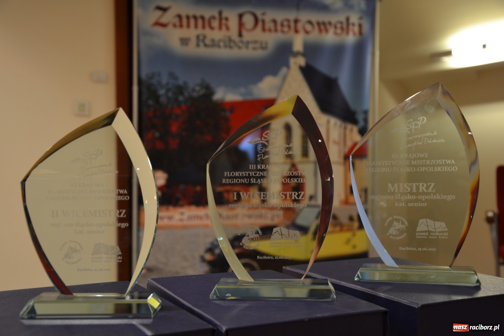 Zdjęcie w galerii na portalu naszraciborz.pl: Tomasz Paszczyński z Raciborza zwycięża w III Krajowych Mistrzostwach Florystycznych Regionu Śląsko-Opolskiego wiadomości z regionu