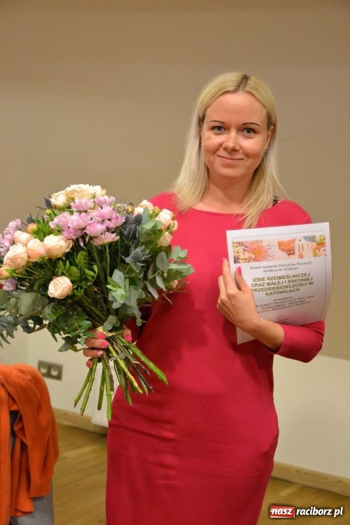 Zdjęcie w galerii na portalu naszraciborz.pl: Tomasz Paszczyński z Raciborza zwycięża w III Krajowych Mistrzostwach Florystycznych Regionu Śląsko-Opolskiego wiadomości z regionu