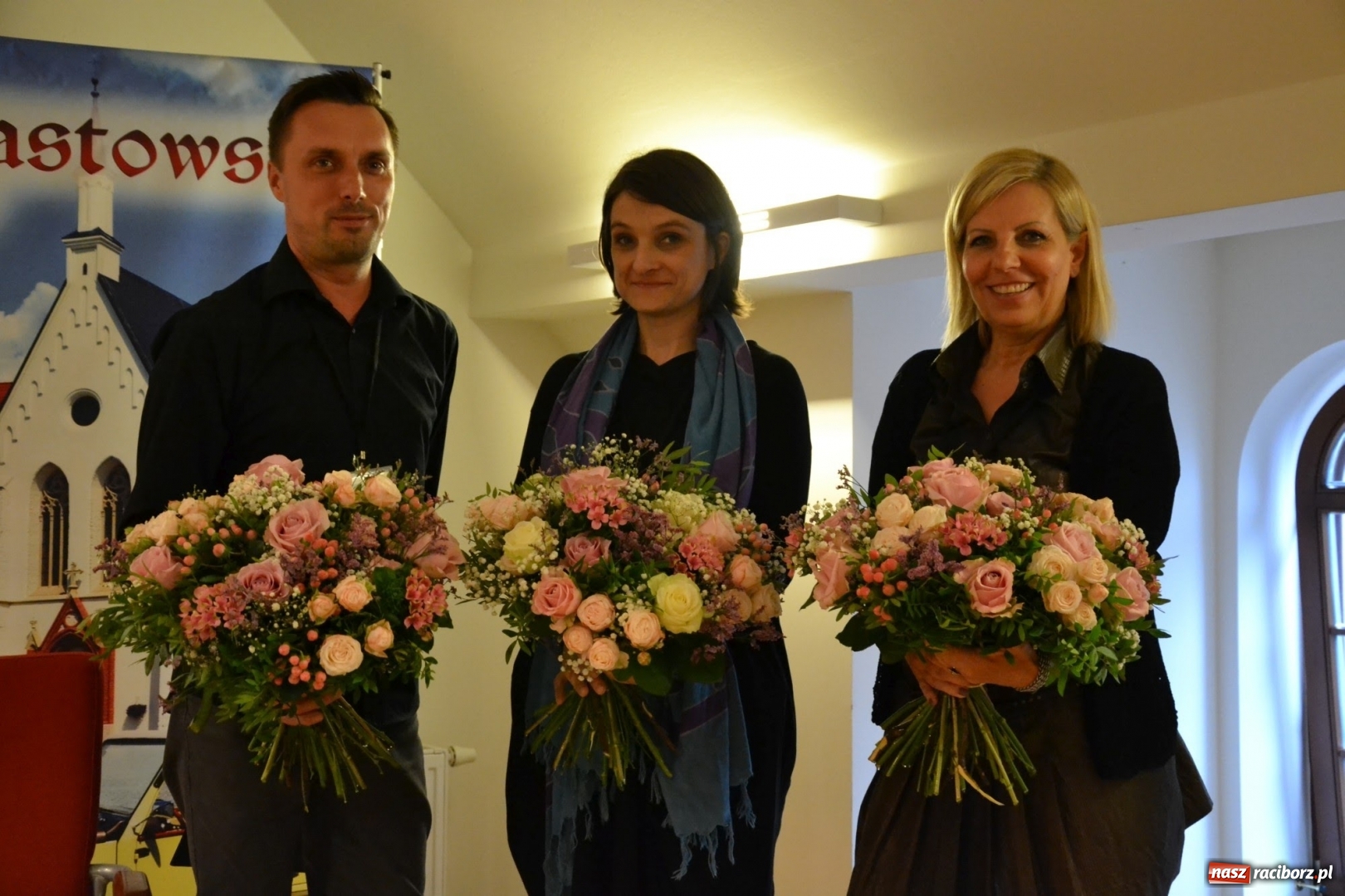 Zdjęcie w galerii na portalu naszraciborz.pl: Tomasz Paszczyński z Raciborza zwycięża w III Krajowych Mistrzostwach Florystycznych Regionu Śląsko-Opolskiego wiadomości z regionu