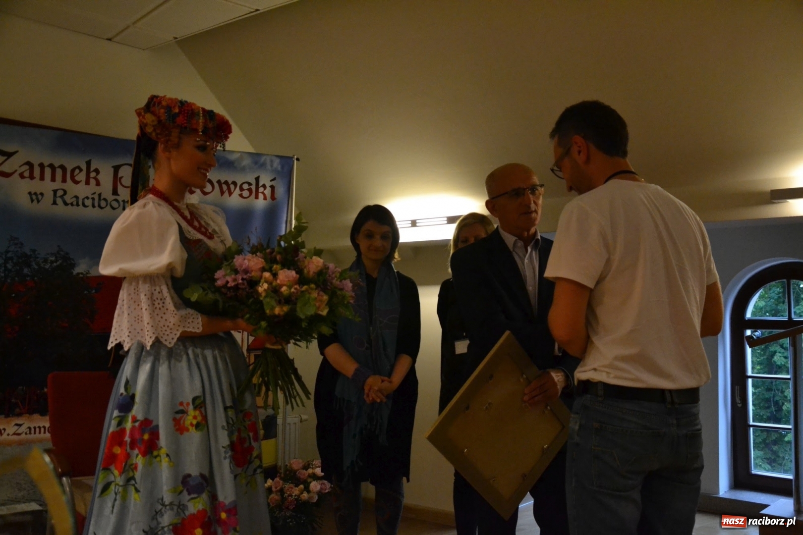 Zdjęcie w galerii na portalu naszraciborz.pl: Tomasz Paszczyński z Raciborza zwycięża w III Krajowych Mistrzostwach Florystycznych Regionu Śląsko-Opolskiego wiadomości z regionu