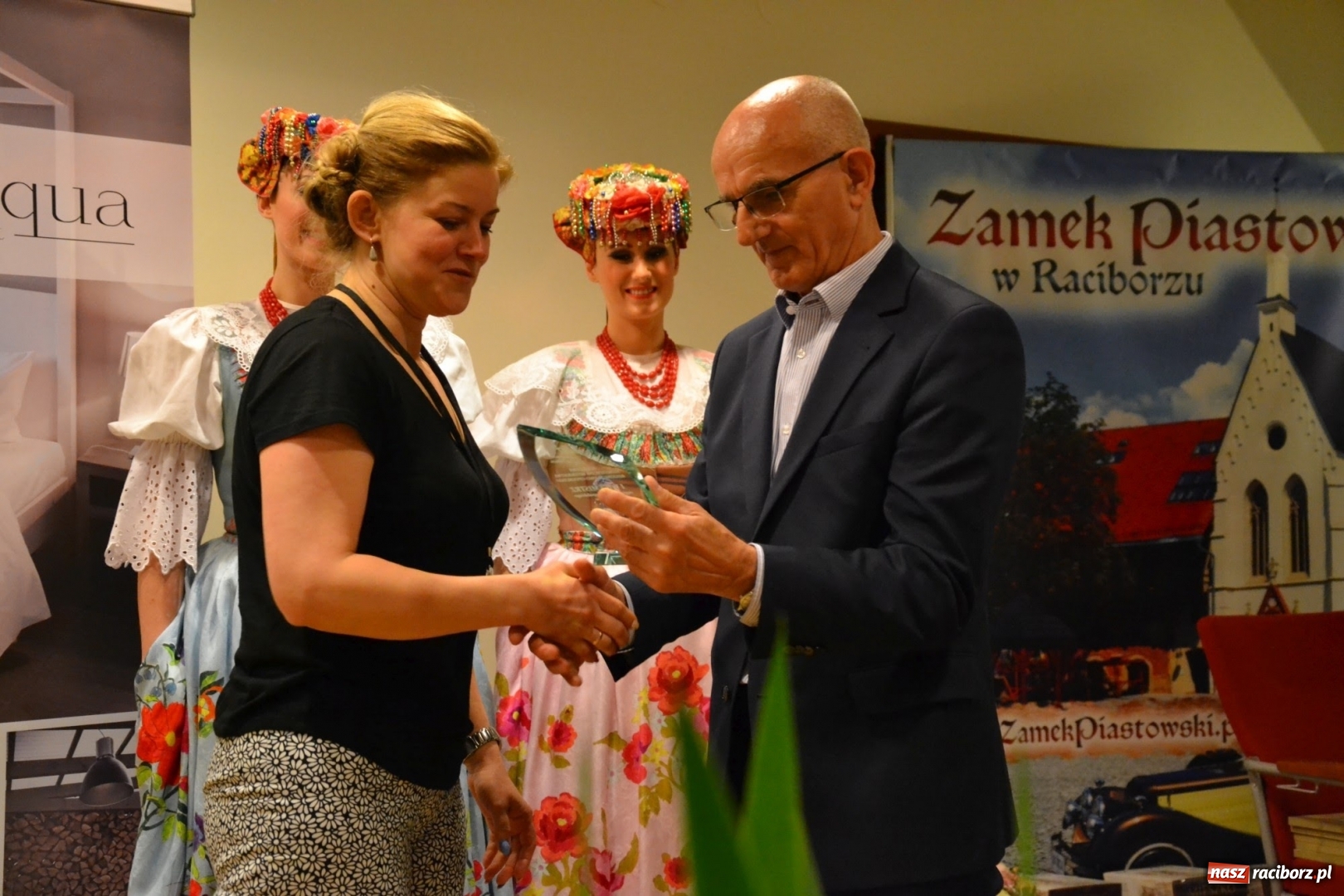 Zdjęcie w galerii na portalu naszraciborz.pl: Tomasz Paszczyński z Raciborza zwycięża w III Krajowych Mistrzostwach Florystycznych Regionu Śląsko-Opolskiego wiadomości z regionu