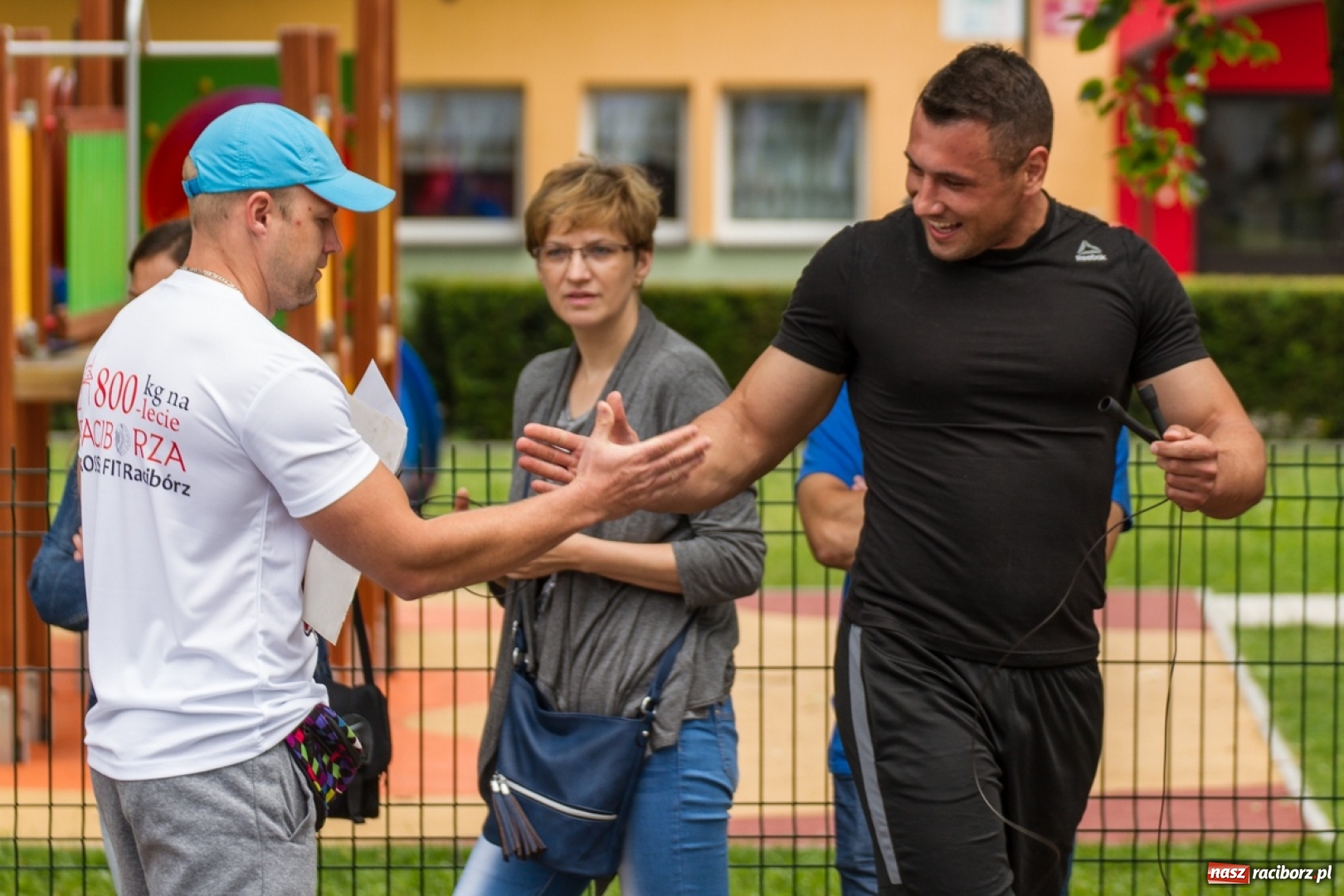 Zdjęcie w galerii na portalu naszraciborz.pl: 800 kg na 800-lecie - crosstrening przy Żółkiewskiego wiadomości z regionu