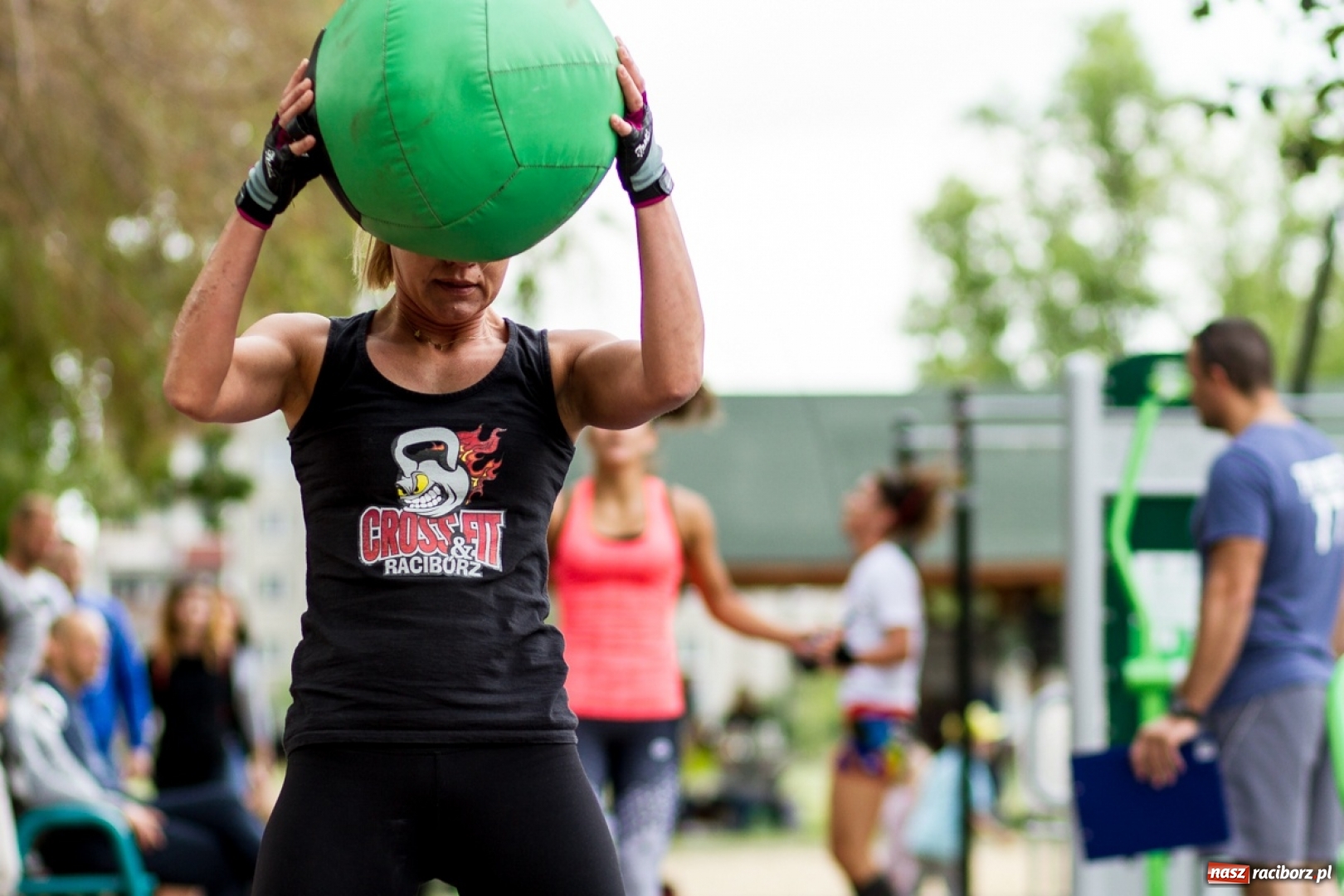 Zdjęcie w galerii na portalu naszraciborz.pl: 800 kg na 800-lecie - crosstrening przy Żółkiewskiego wiadomości z regionu