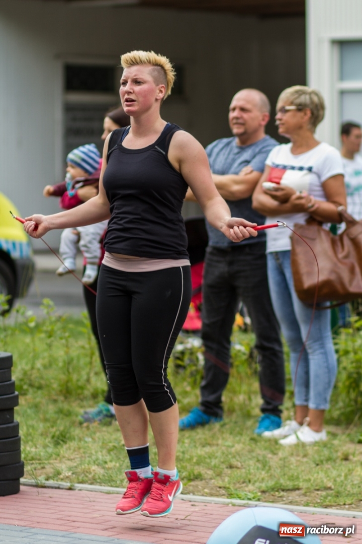 Zdjęcie w galerii na portalu naszraciborz.pl: 800 kg na 800-lecie - crosstrening przy Żółkiewskiego wiadomości z regionu