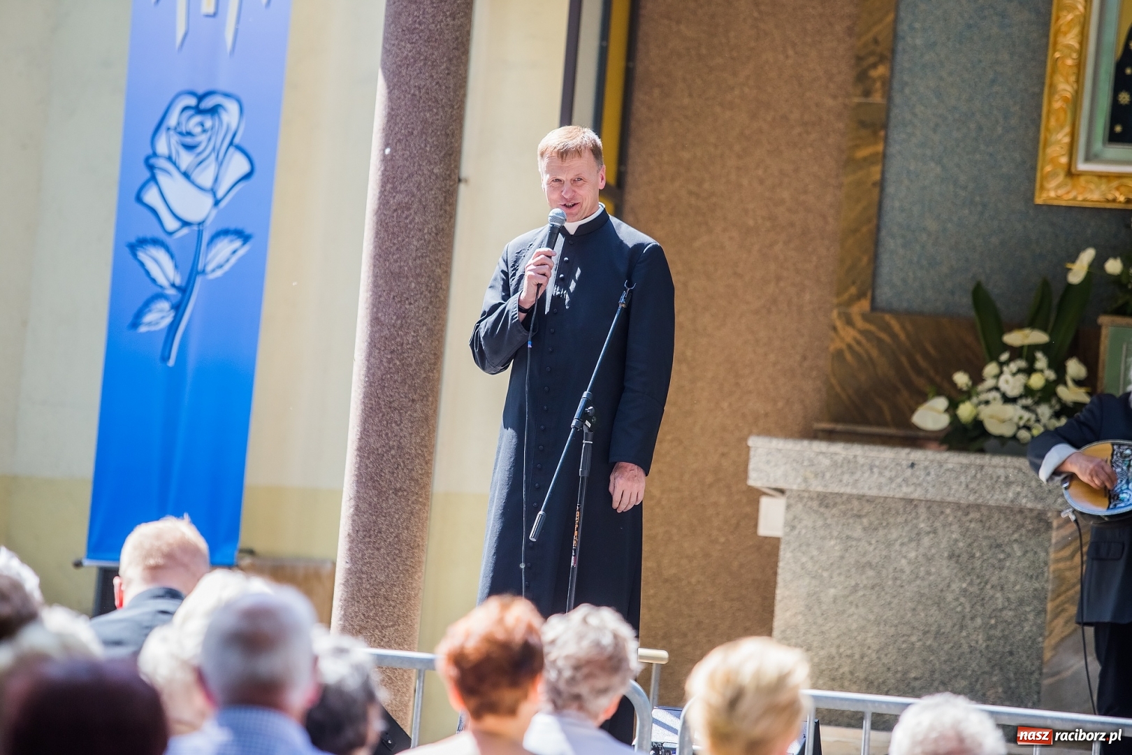 Zdjęcie w galerii na portalu naszraciborz.pl: Koncert Eleni w kościele Matki Bożej wiadomości z regionu