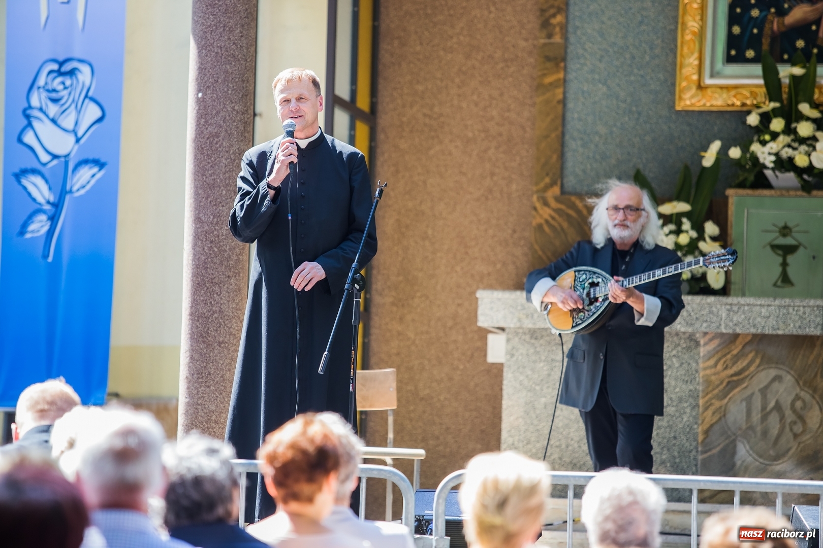 Zdjęcie w galerii na portalu naszraciborz.pl: Koncert Eleni w kościele Matki Bożej wiadomości z regionu