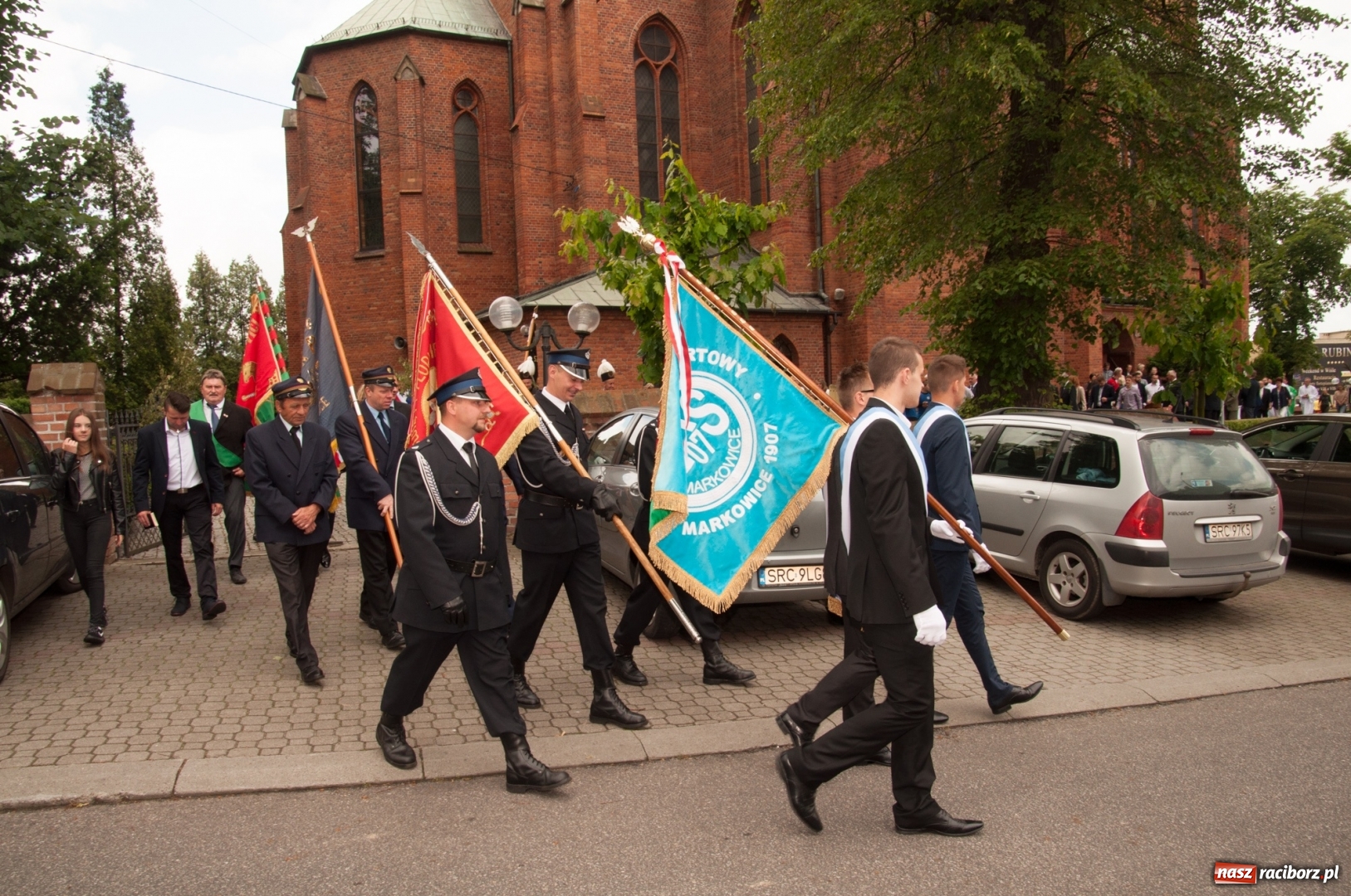 Zdjęcie w galerii na portalu naszraciborz.pl: LKS 07 Markowice ma nowy sztandar. Trzeci dzień obchodów 110 lat klubu wiadomości z regionu
