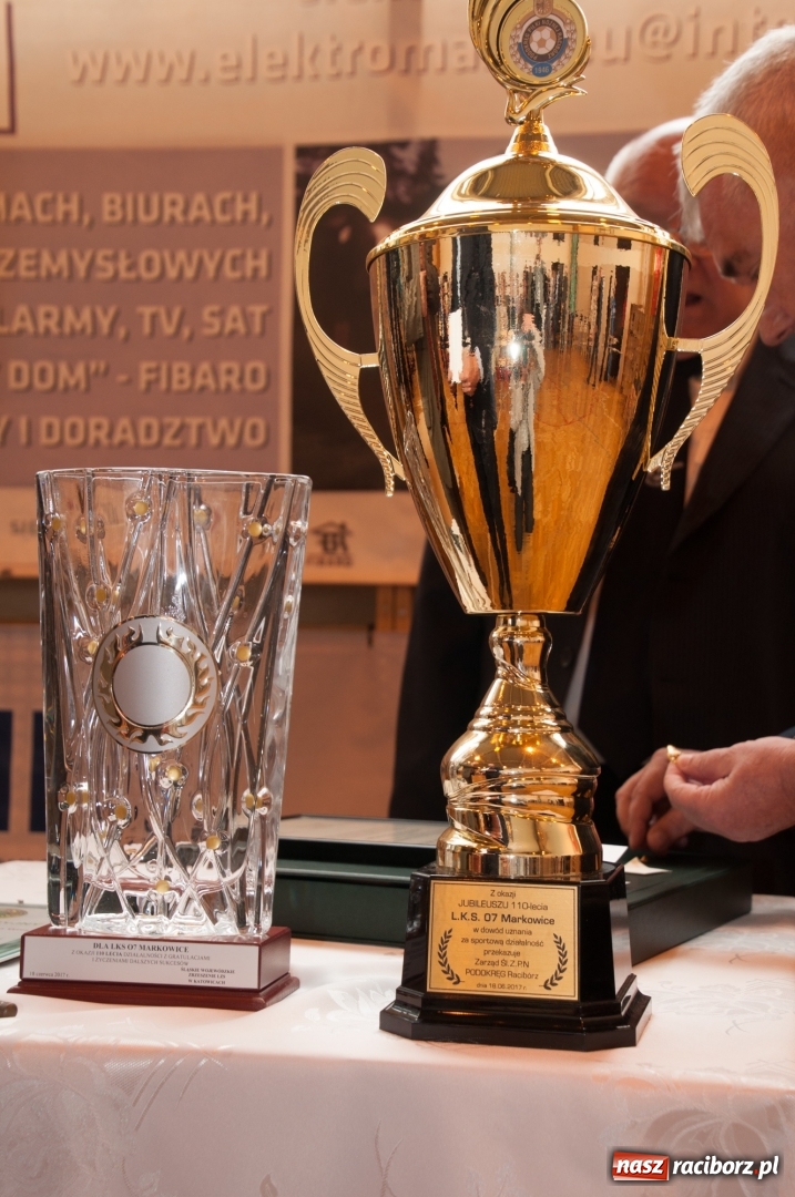 Zdjęcie w galerii na portalu naszraciborz.pl: LKS 07 Markowice ma nowy sztandar. Trzeci dzień obchodów 110 lat klubu wiadomości z regionu