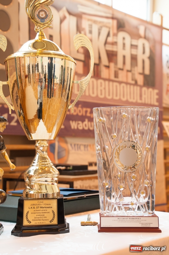 Zdjęcie w galerii na portalu naszraciborz.pl: LKS 07 Markowice ma nowy sztandar. Trzeci dzień obchodów 110 lat klubu wiadomości z regionu