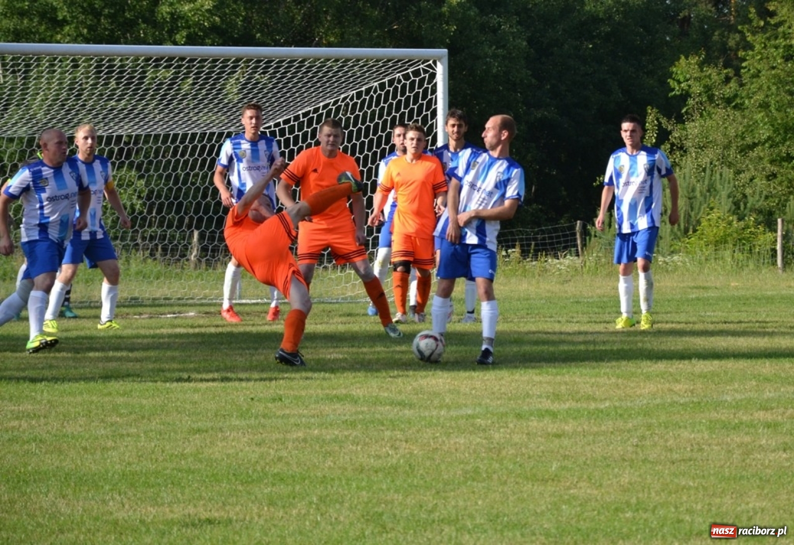 Zdjęcie w galerii na portalu naszraciborz.pl: Jankowice zostają w B klasie. Trudna sytuacja Adamowic! wiadomości z regionu