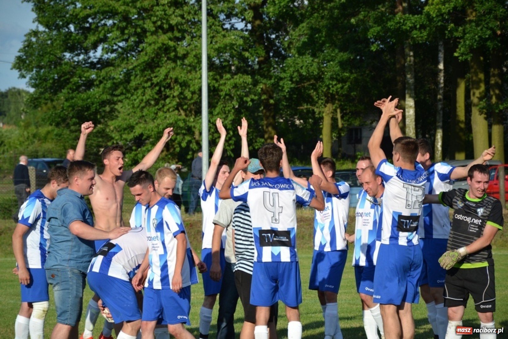 Zdjęcie w galerii na portalu naszraciborz.pl: Jankowice zostają w B klasie. Trudna sytuacja Adamowic! wiadomości z regionu