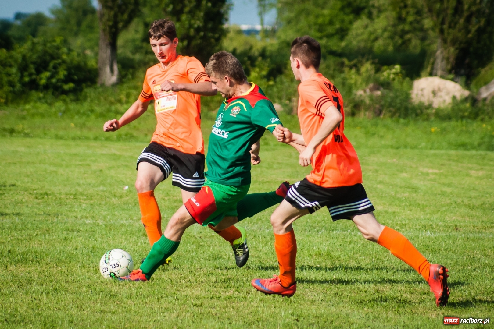 Zdjęcie w galerii na portalu naszraciborz.pl: B klasa: Przebudzenie Odry, pożegnanie Wojnowic wiadomości z regionu