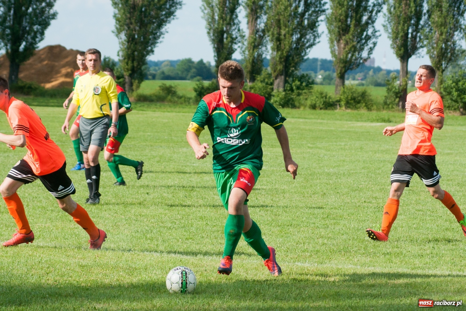 Zdjęcie w galerii na portalu naszraciborz.pl: B klasa: Przebudzenie Odry, pożegnanie Wojnowic wiadomości z regionu