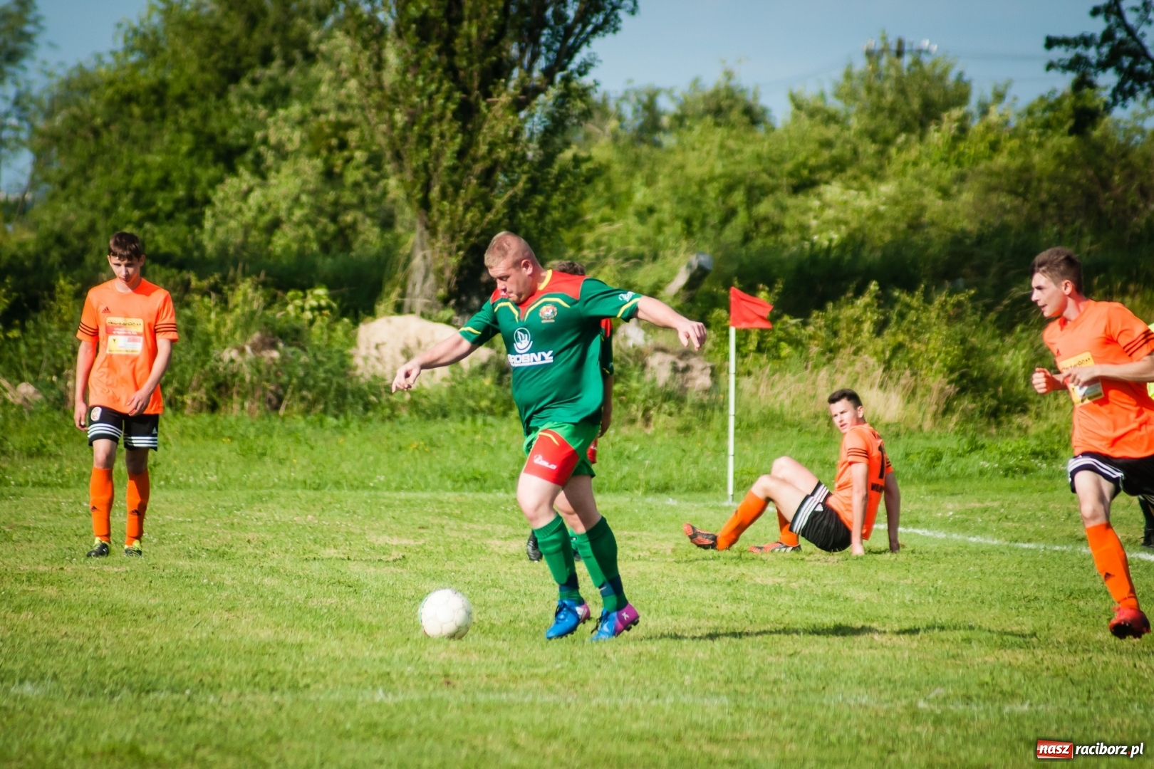 Zdjęcie w galerii na portalu naszraciborz.pl: B klasa: Przebudzenie Odry, pożegnanie Wojnowic wiadomości z regionu