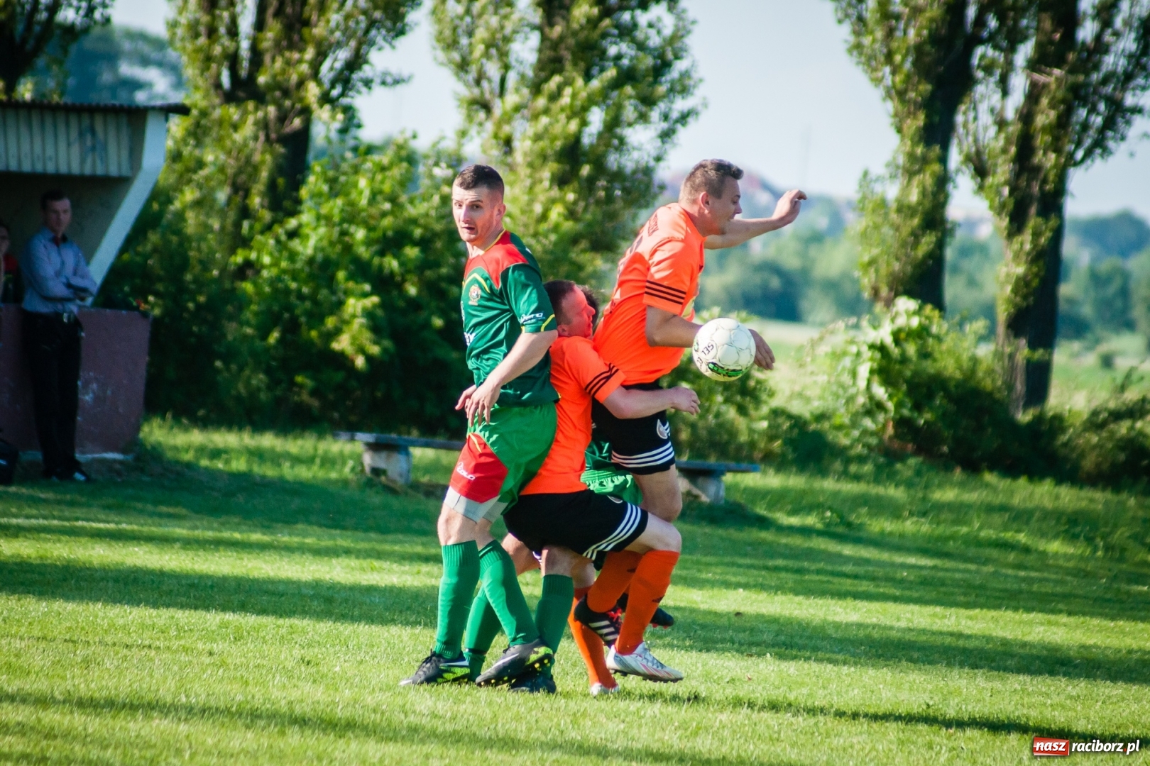 Zdjęcie w galerii na portalu naszraciborz.pl: B klasa: Przebudzenie Odry, pożegnanie Wojnowic wiadomości z regionu