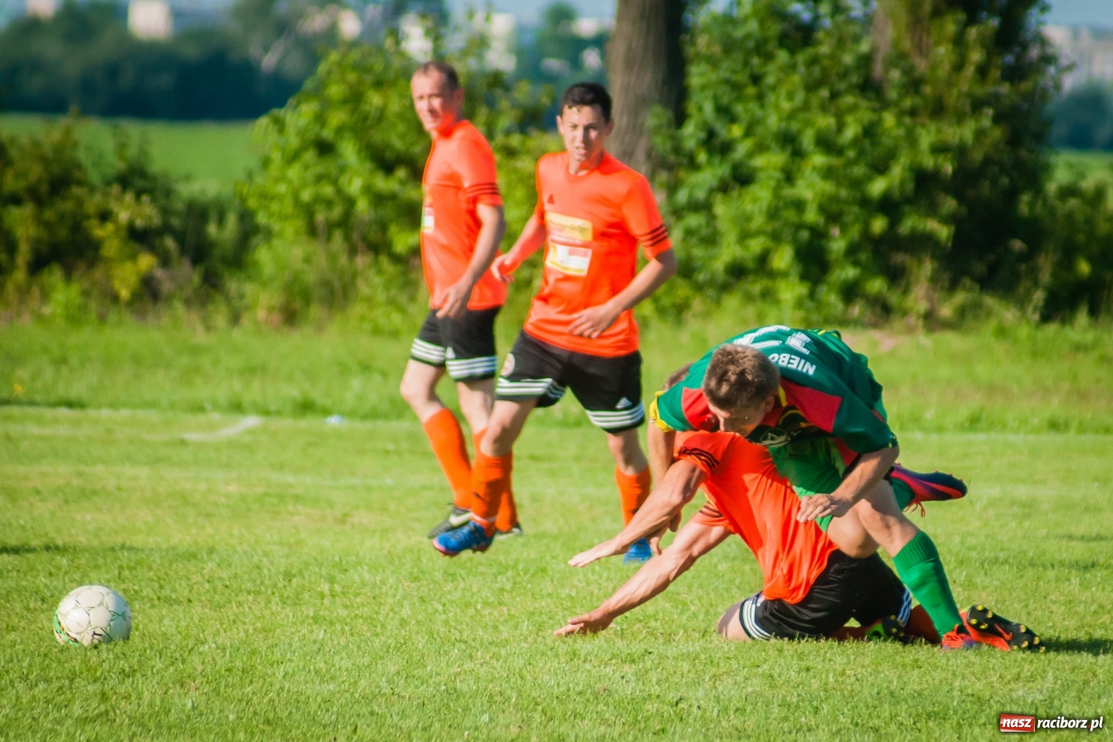 Zdjęcie w galerii na portalu naszraciborz.pl: B klasa: Przebudzenie Odry, pożegnanie Wojnowic wiadomości z regionu