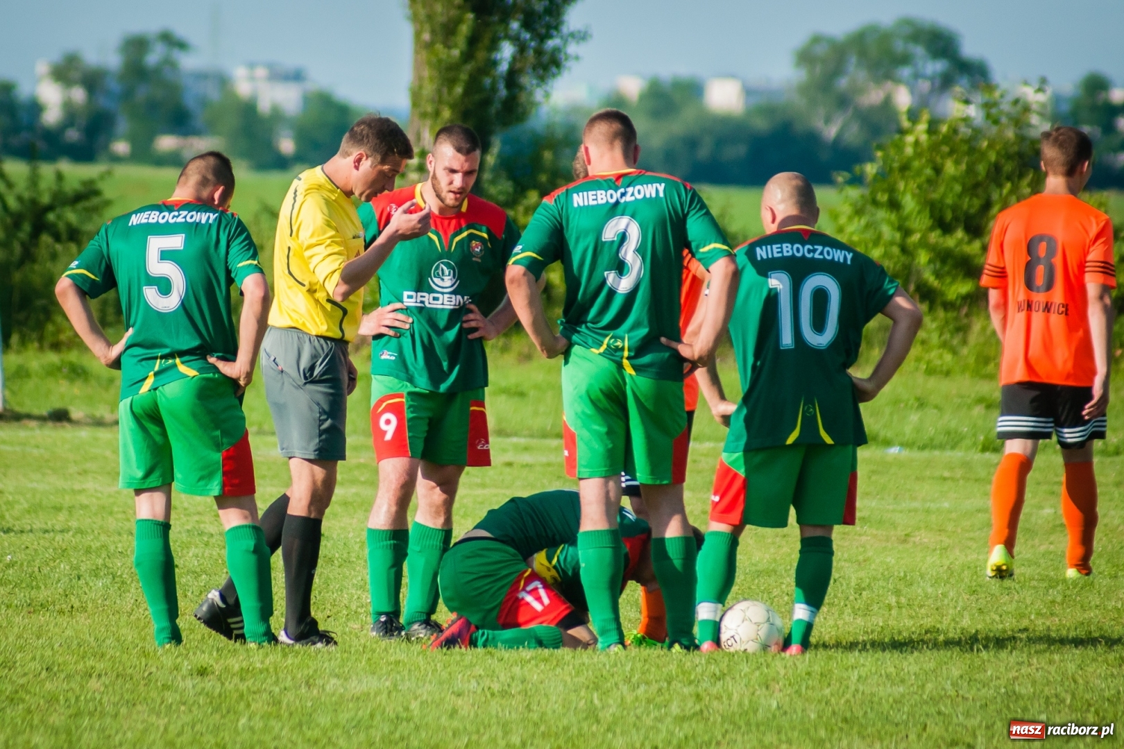 Zdjęcie w galerii na portalu naszraciborz.pl: B klasa: Przebudzenie Odry, pożegnanie Wojnowic wiadomości z regionu
