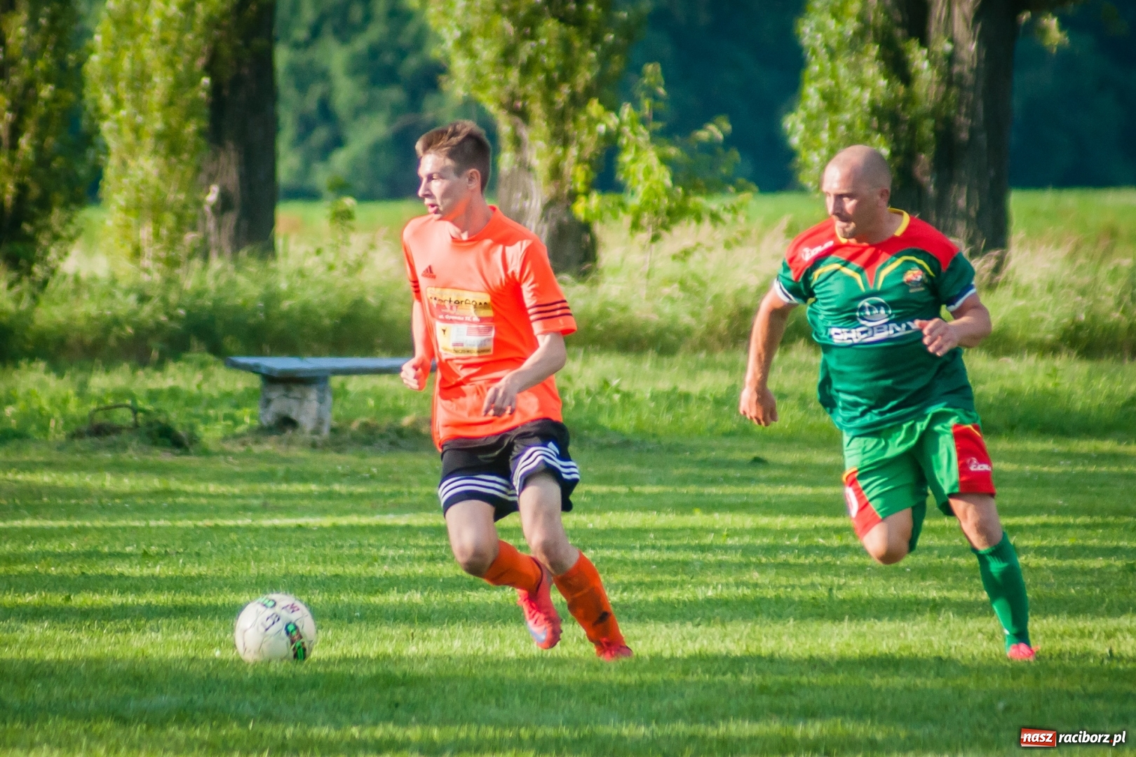 Zdjęcie w galerii na portalu naszraciborz.pl: B klasa: Przebudzenie Odry, pożegnanie Wojnowic wiadomości z regionu
