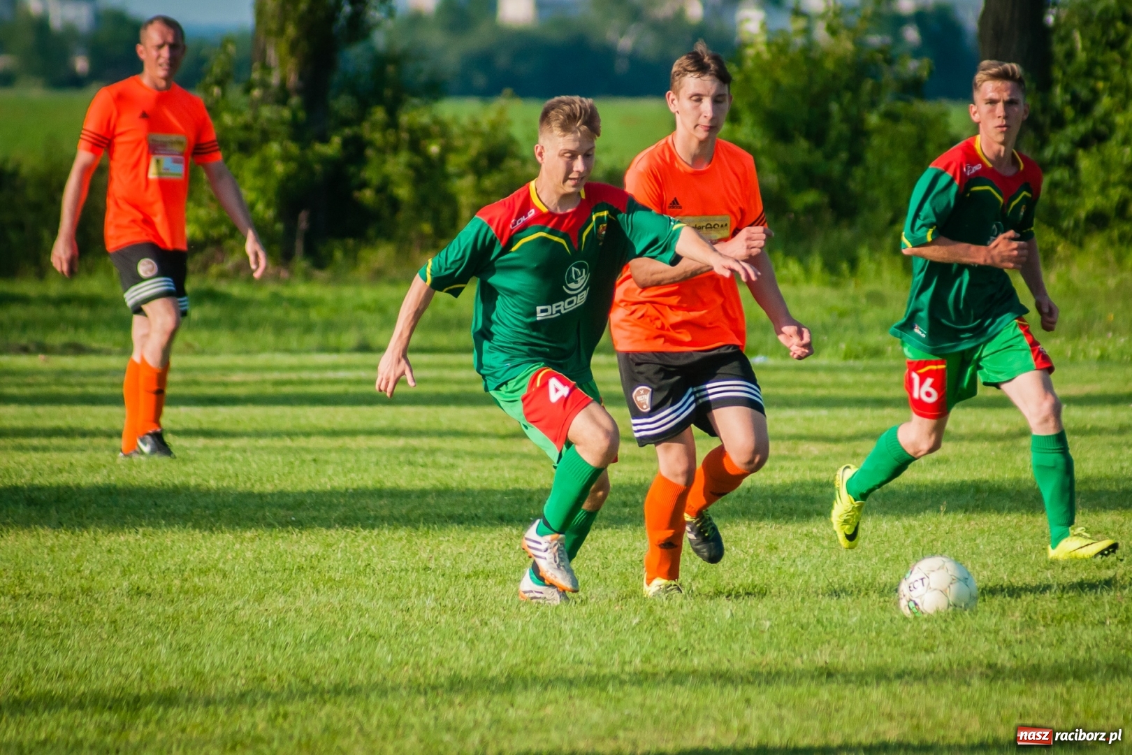 Zdjęcie w galerii na portalu naszraciborz.pl: B klasa: Przebudzenie Odry, pożegnanie Wojnowic wiadomości z regionu
