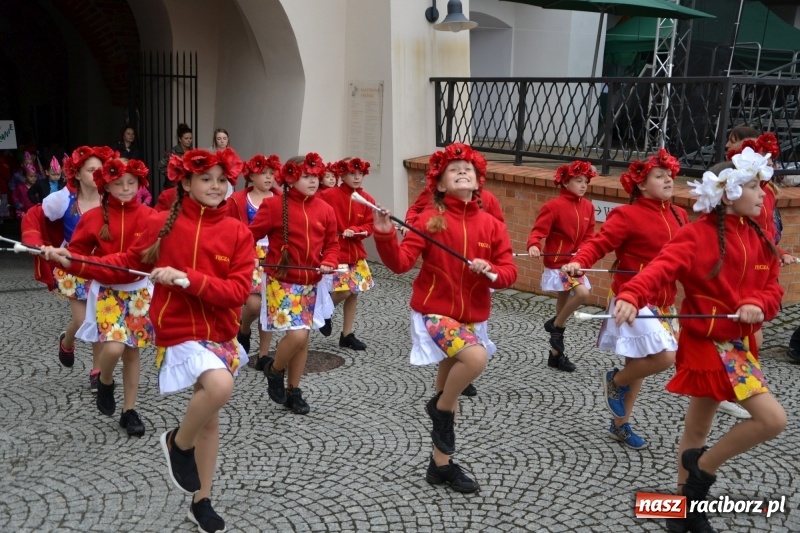 Zdjęcie w galerii na portalu naszraciborz.pl: Śląsk Kraina Wielu Kultur - występy zespołów na Zamku Piastowskim wiadomości z regionu