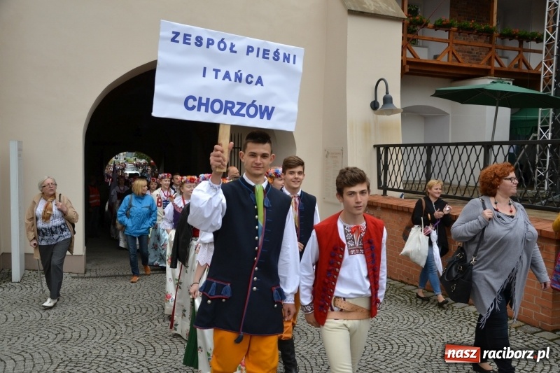 Zdjęcie w galerii na portalu naszraciborz.pl: Śląsk Kraina Wielu Kultur - występy zespołów na Zamku Piastowskim wiadomości z regionu