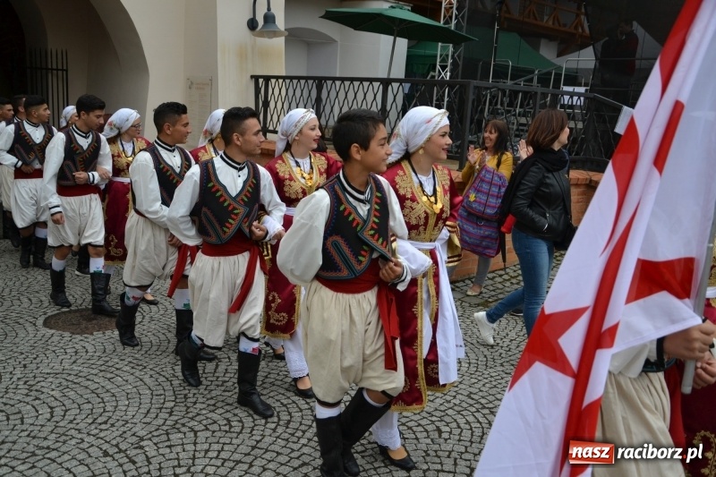 Zdjęcie w galerii na portalu naszraciborz.pl: Śląsk Kraina Wielu Kultur - występy zespołów na Zamku Piastowskim wiadomości z regionu