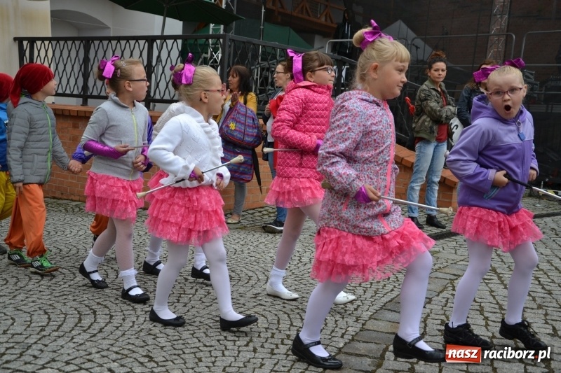 Zdjęcie w galerii na portalu naszraciborz.pl: Śląsk Kraina Wielu Kultur - występy zespołów na Zamku Piastowskim wiadomości z regionu