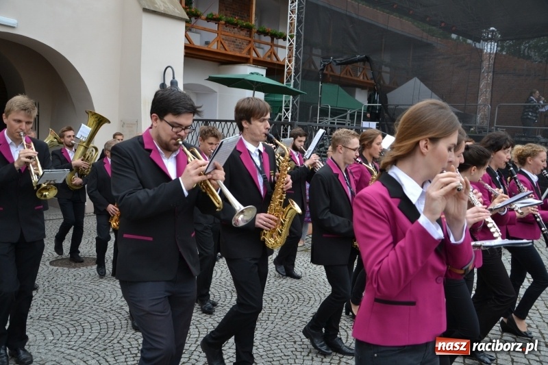 Zdjęcie w galerii na portalu naszraciborz.pl: Śląsk Kraina Wielu Kultur - występy zespołów na Zamku Piastowskim wiadomości z regionu