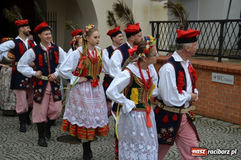 Zdjęcie w galerii na portalu naszraciborz.pl: Śląsk Kraina Wielu Kultur - występy zespołów na Zamku Piastowskim wiadomości z regionu