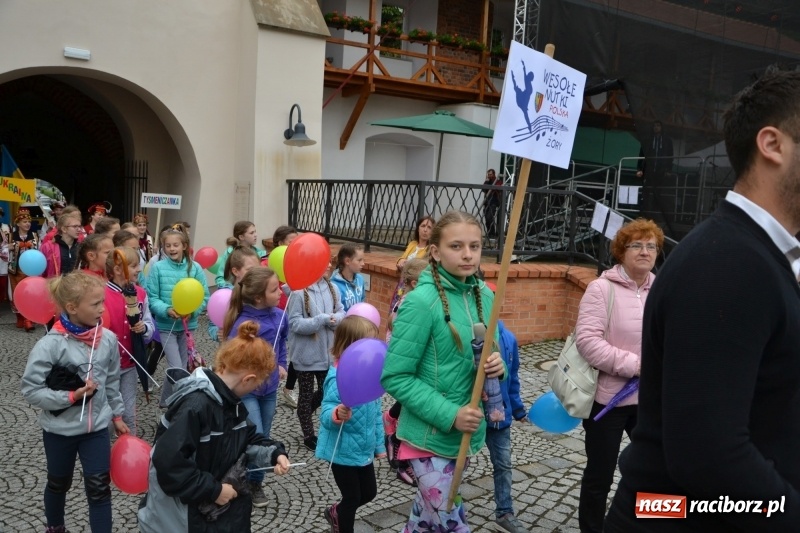 Zdjęcie w galerii na portalu naszraciborz.pl: Śląsk Kraina Wielu Kultur - występy zespołów na Zamku Piastowskim wiadomości z regionu