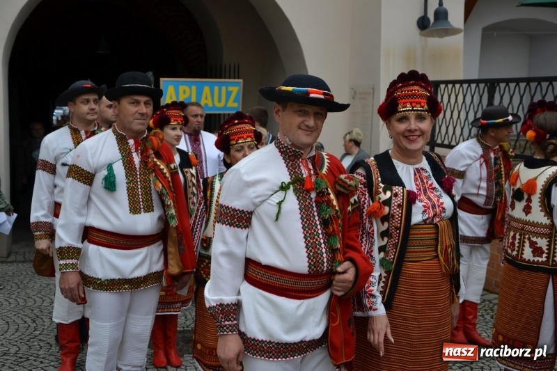 Zdjęcie w galerii na portalu naszraciborz.pl: Śląsk Kraina Wielu Kultur - występy zespołów na Zamku Piastowskim wiadomości z regionu