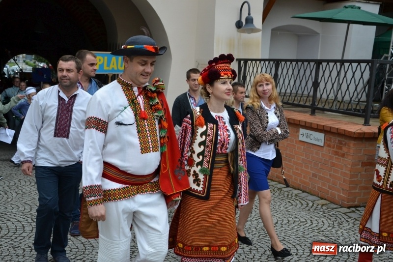 Zdjęcie w galerii na portalu naszraciborz.pl: Śląsk Kraina Wielu Kultur - występy zespołów na Zamku Piastowskim wiadomości z regionu