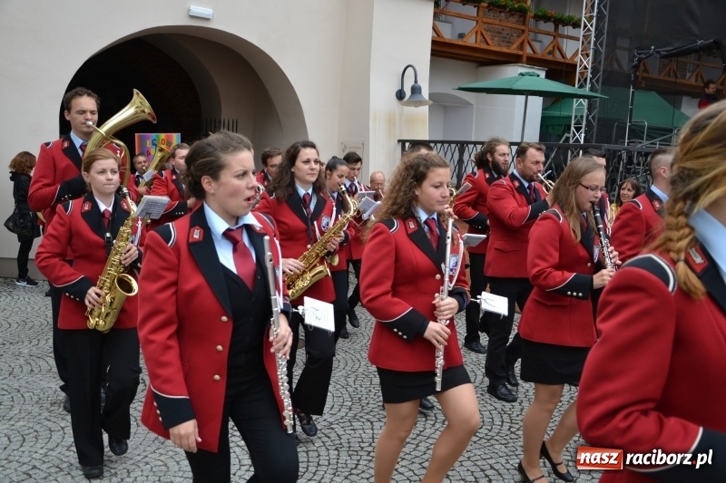 Zdjęcie w galerii na portalu naszraciborz.pl: Śląsk Kraina Wielu Kultur - występy zespołów na Zamku Piastowskim wiadomości z regionu