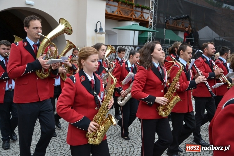 Zdjęcie w galerii na portalu naszraciborz.pl: Śląsk Kraina Wielu Kultur - występy zespołów na Zamku Piastowskim wiadomości z regionu