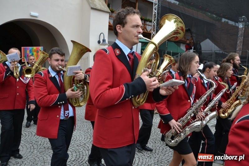 Zdjęcie w galerii na portalu naszraciborz.pl: Śląsk Kraina Wielu Kultur - występy zespołów na Zamku Piastowskim wiadomości z regionu