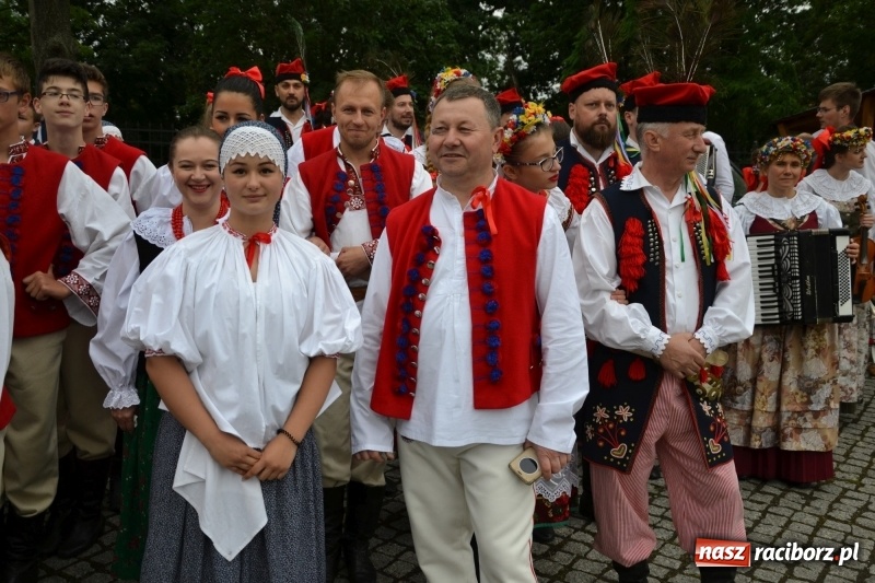 Zdjęcie w galerii na portalu naszraciborz.pl: Śląsk Kraina Wielu Kultur - występy zespołów na Zamku Piastowskim wiadomości z regionu