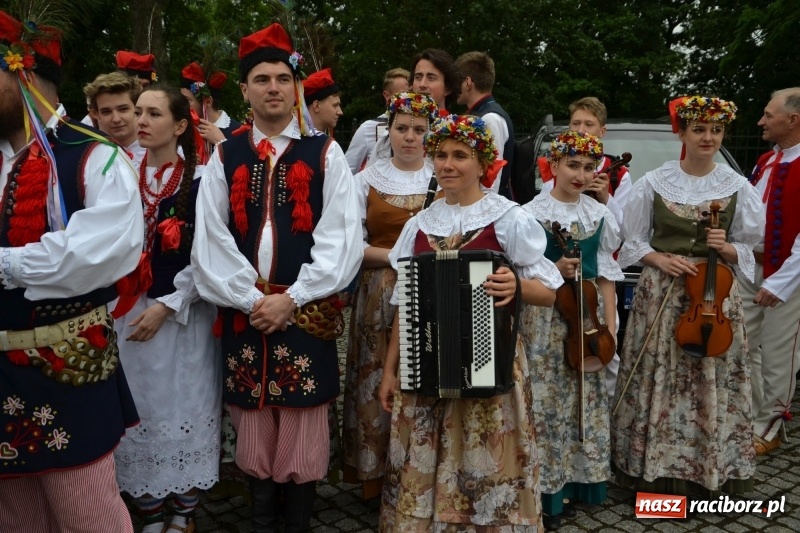 Zdjęcie w galerii na portalu naszraciborz.pl: Śląsk Kraina Wielu Kultur - występy zespołów na Zamku Piastowskim wiadomości z regionu