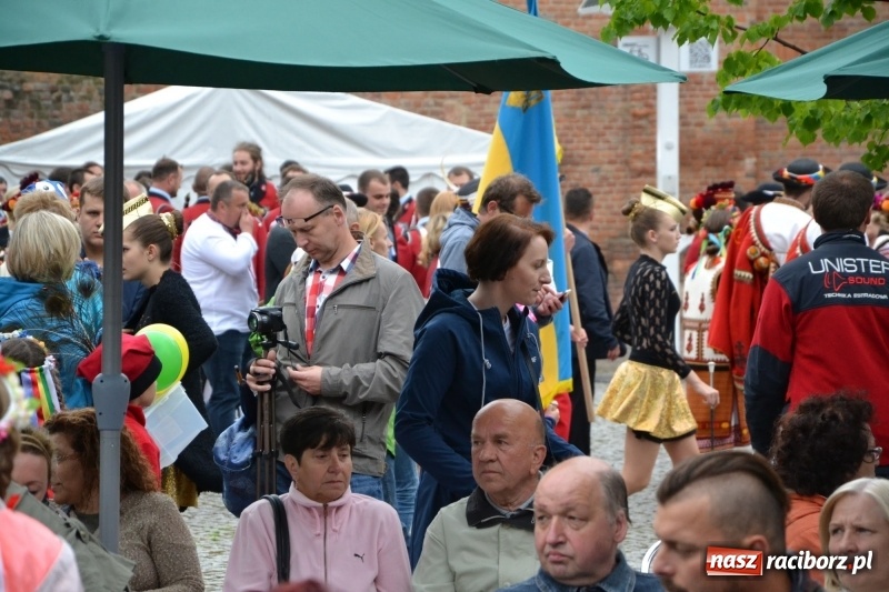 Zdjęcie w galerii na portalu naszraciborz.pl: Śląsk Kraina Wielu Kultur - występy zespołów na Zamku Piastowskim wiadomości z regionu