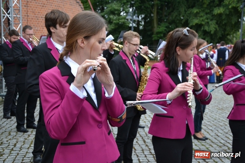 Zdjęcie w galerii na portalu naszraciborz.pl: Śląsk Kraina Wielu Kultur - występy zespołów na Zamku Piastowskim wiadomości z regionu