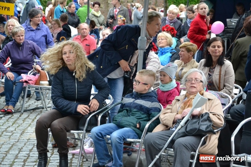 Zdjęcie w galerii na portalu naszraciborz.pl: Śląsk Kraina Wielu Kultur - występy zespołów na Zamku Piastowskim wiadomości z regionu