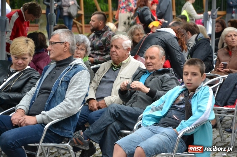 Zdjęcie w galerii na portalu naszraciborz.pl: Śląsk Kraina Wielu Kultur - występy zespołów na Zamku Piastowskim wiadomości z regionu