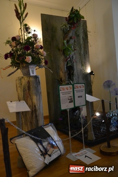 Zdjęcie w galerii na portalu naszraciborz.pl: III Krajowe Mistrzostwa Florystyczne Regionu Śląsko-Opolskiego - raciborzanin z nagrodą publiczności  wiadomości z regionu