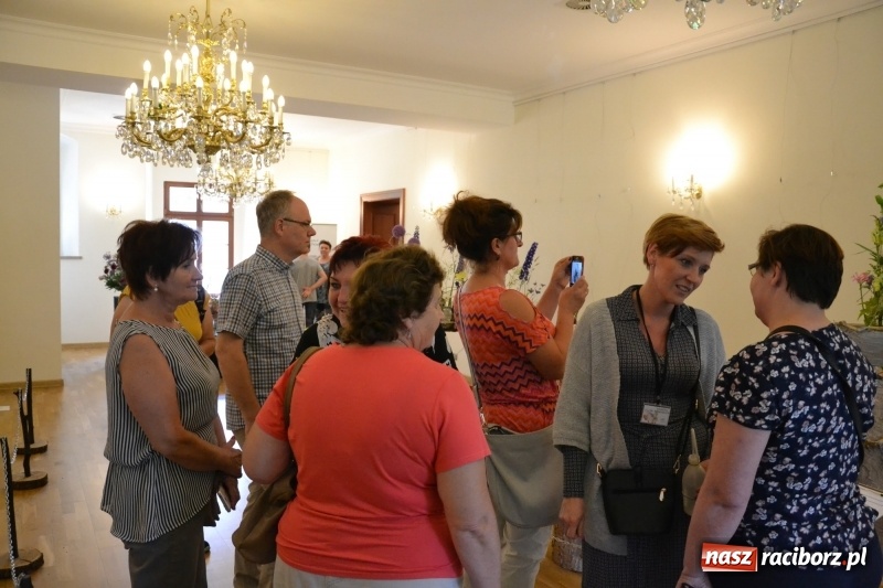 Zdjęcie w galerii na portalu naszraciborz.pl: III Krajowe Mistrzostwa Florystyczne Regionu Śląsko-Opolskiego - raciborzanin z nagrodą publiczności  wiadomości z regionu