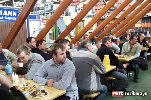 Zdjęcie w galerii na portalu naszraciborz.pl: Tylko w OMANIE nowoczesne budowanie wiadomości z regionu