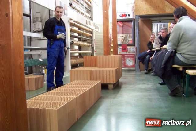 Zdjęcie w galerii na portalu naszraciborz.pl: Tylko w OMANIE nowoczesne budowanie wiadomości z regionu