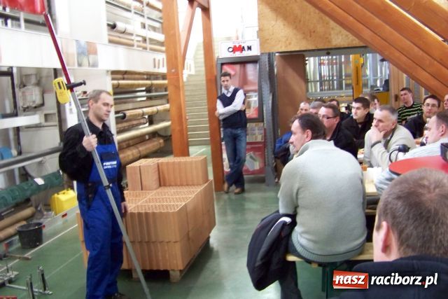 Zdjęcie w galerii na portalu naszraciborz.pl: Tylko w OMANIE nowoczesne budowanie wiadomości z regionu