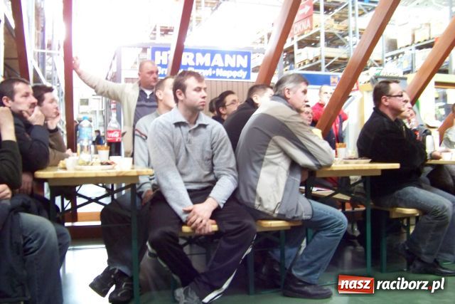 Zdjęcie w galerii na portalu naszraciborz.pl: Tylko w OMANIE nowoczesne budowanie wiadomości z regionu